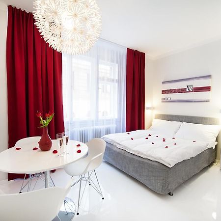 Honeymoon Ruterra Studio Prague Bilik gambar